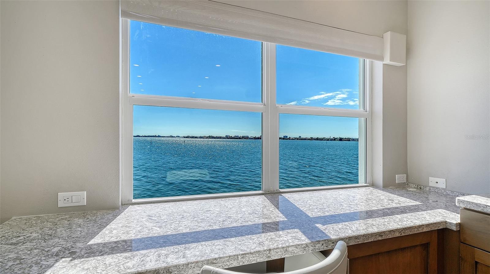 HARBOR HOUSE SOUTH - Residential