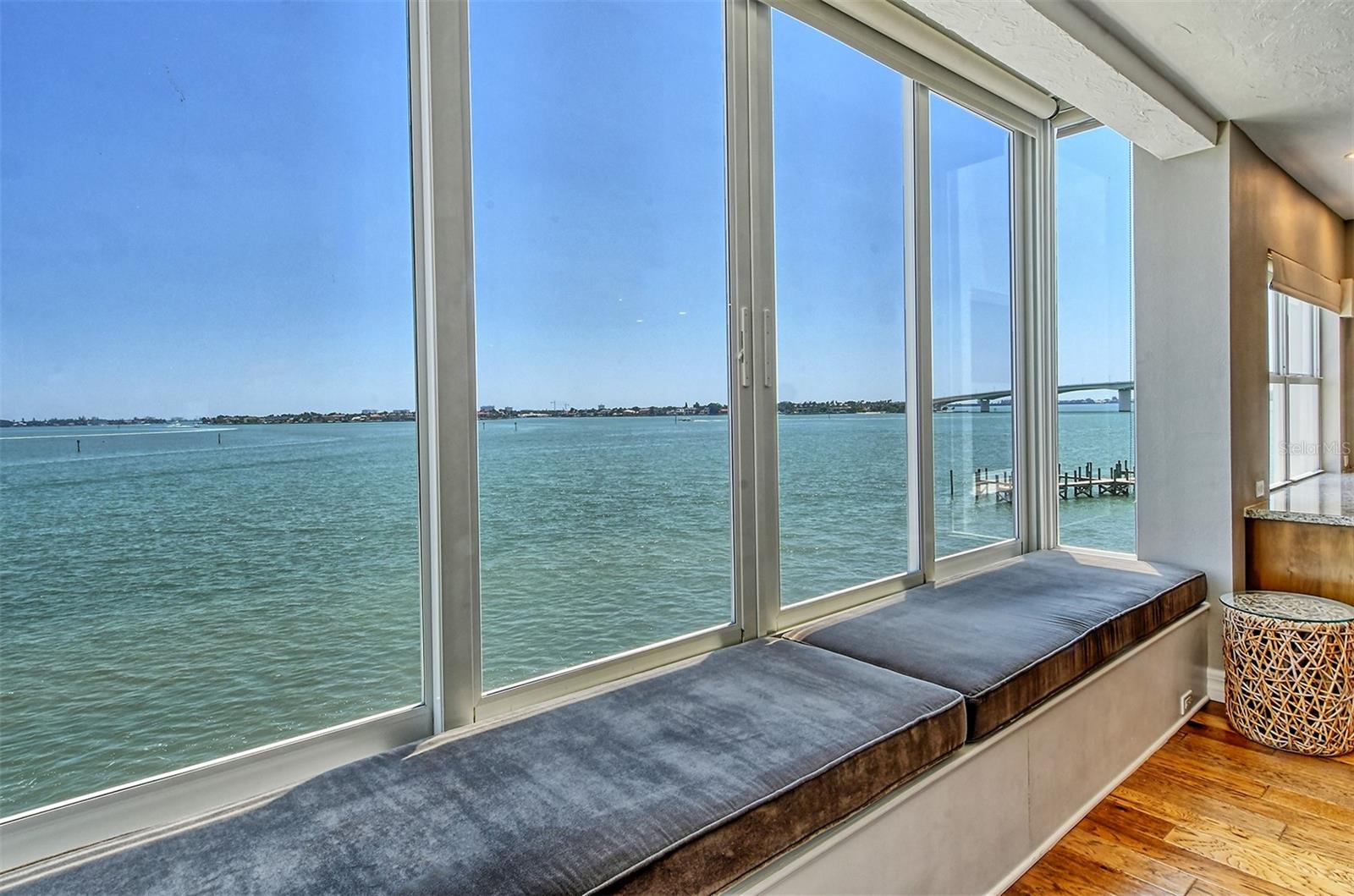 HARBOR HOUSE SOUTH - Residential