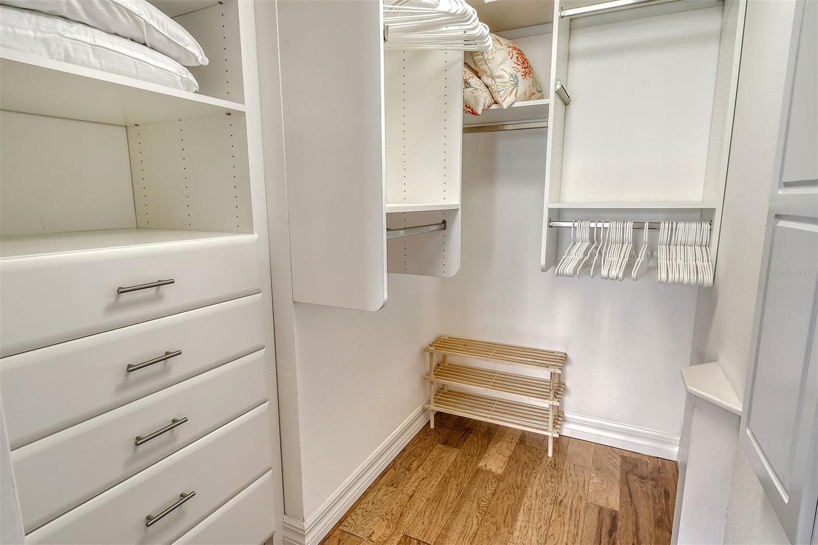 HARBOR HOUSE SOUTH - Residential