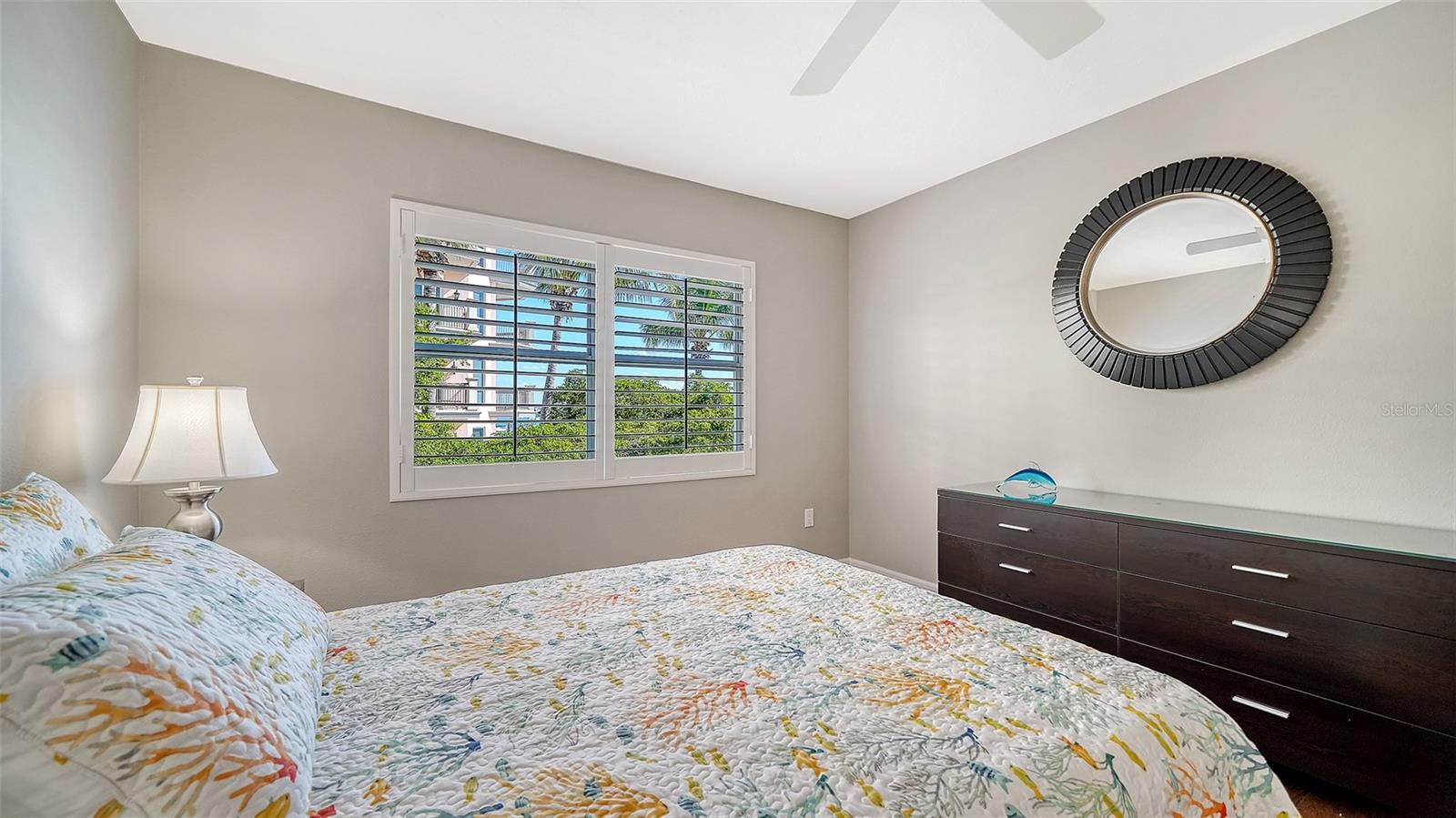 HARBOR HOUSE SOUTH - Residential