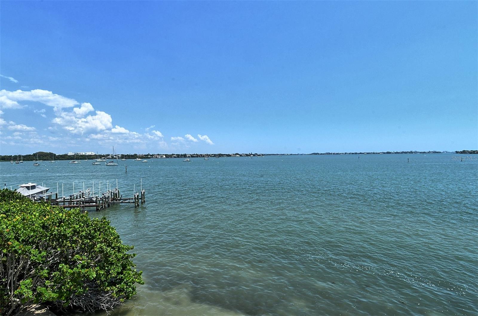 HARBOR HOUSE SOUTH - Residential