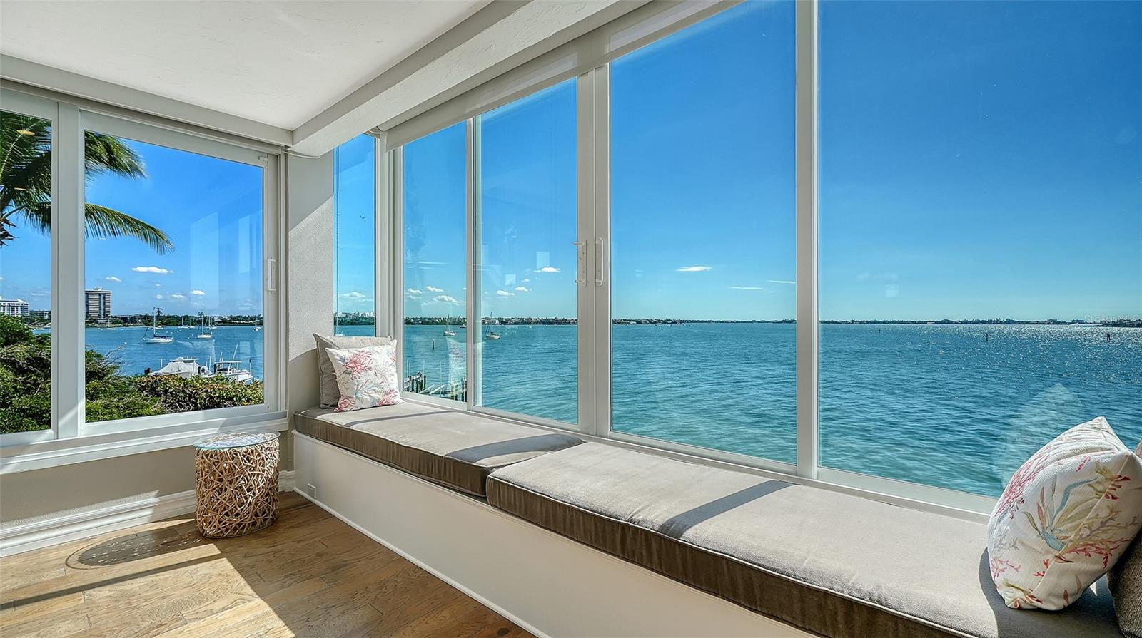 HARBOR HOUSE SOUTH - Residential