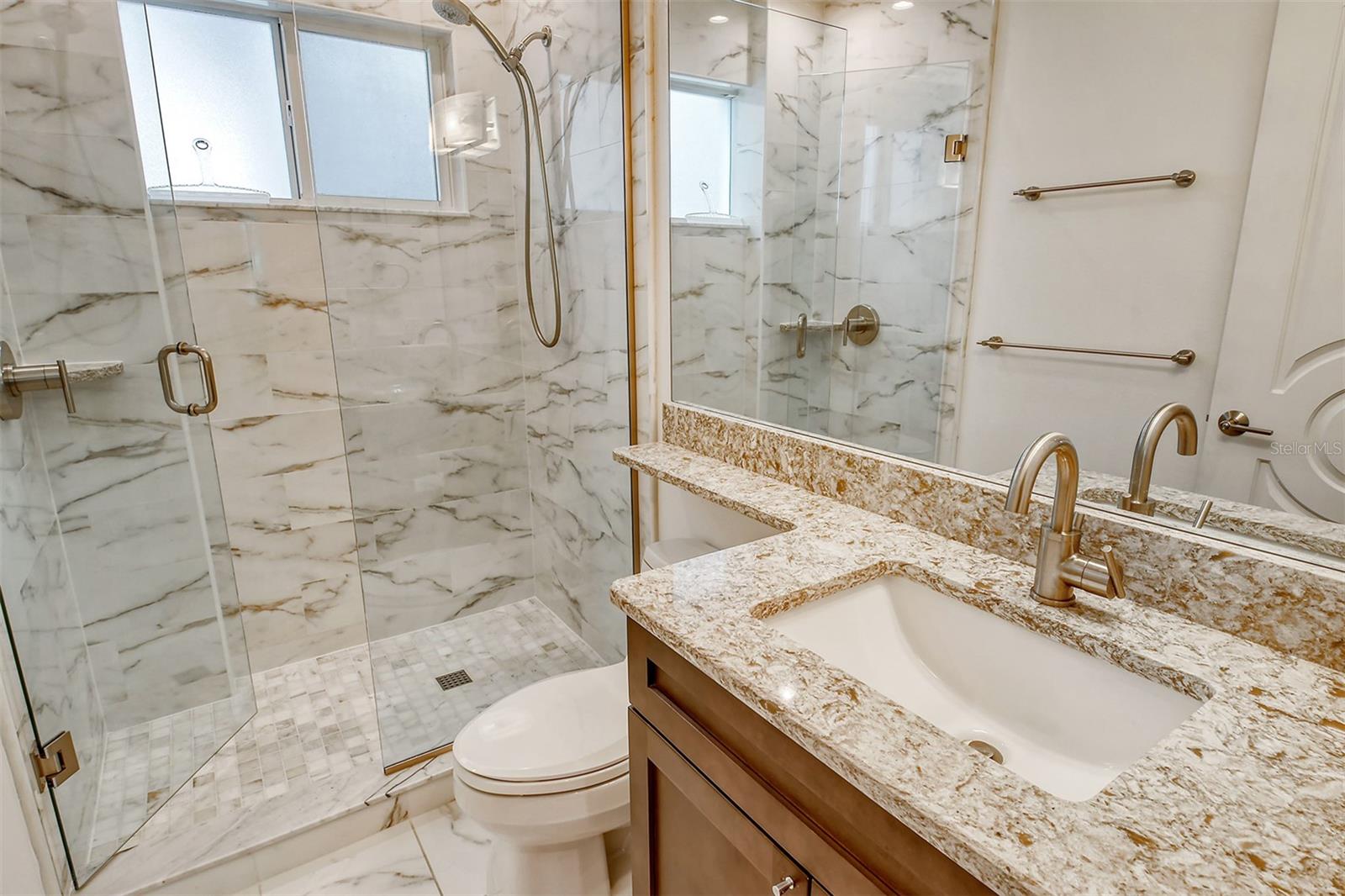 HARBOR HOUSE SOUTH - Residential