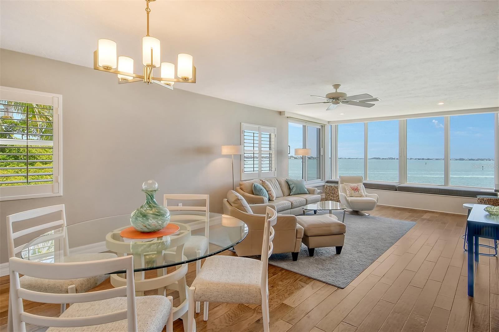 HARBOR HOUSE SOUTH - Residential