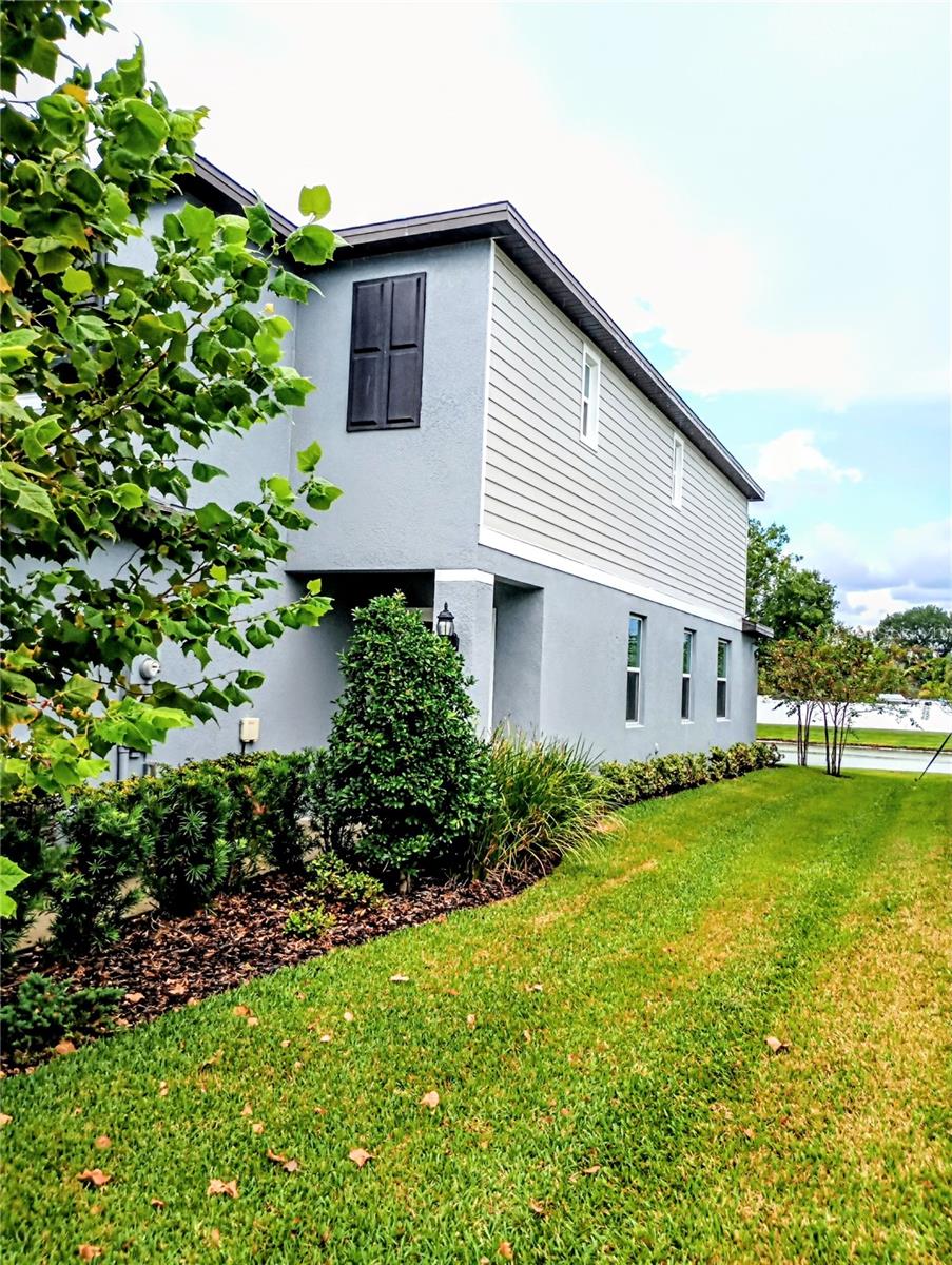 TOWNES/LK THOMAS PH 2 - Residential Lease
