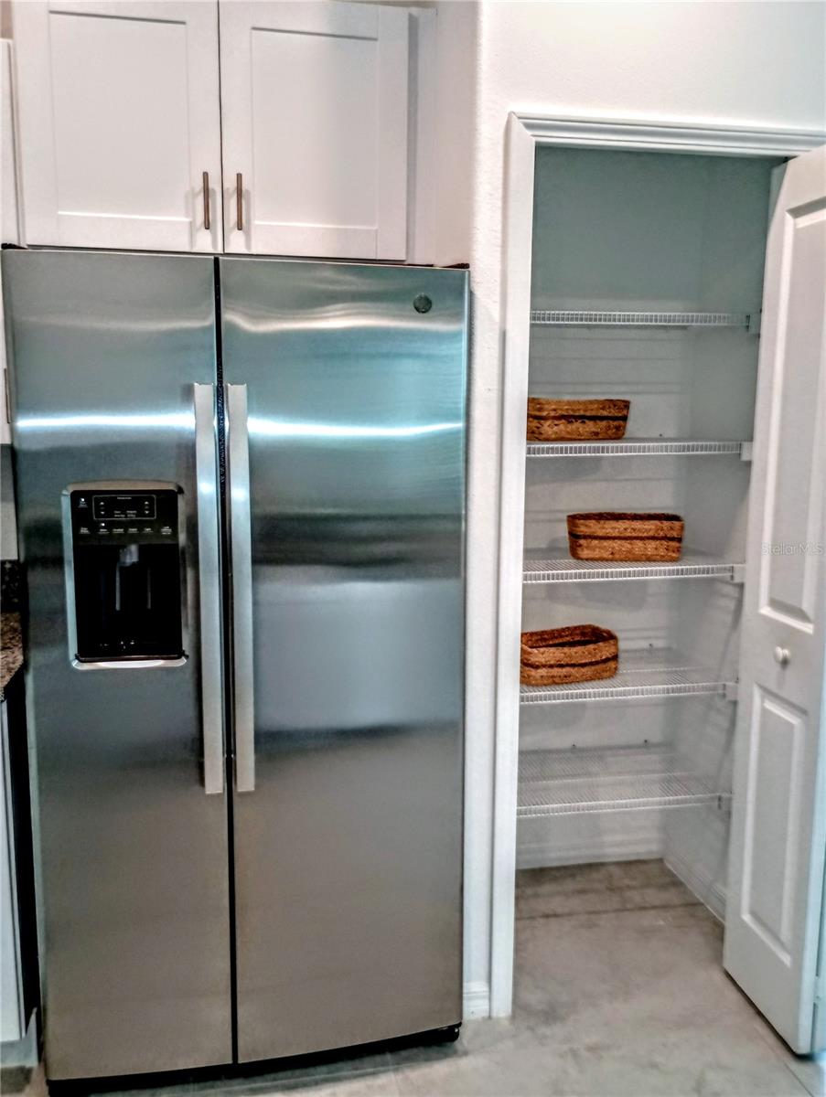 TOWNES/LK THOMAS PH 2 - Residential Lease