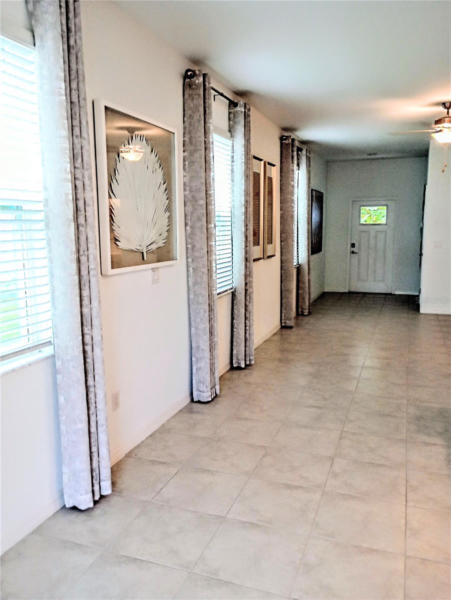 TOWNES/LK THOMAS PH 2 - Residential Lease