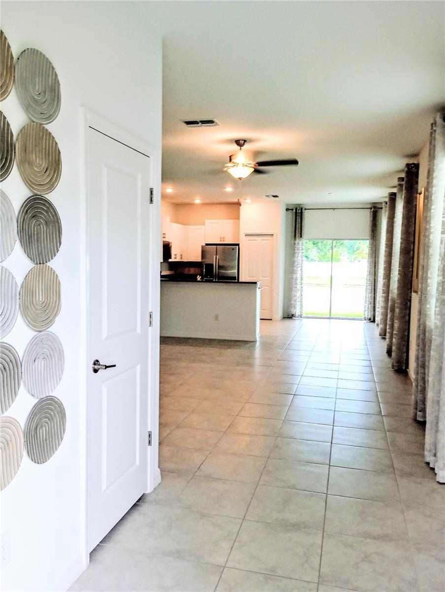 TOWNES/LK THOMAS PH 2 - Residential Lease