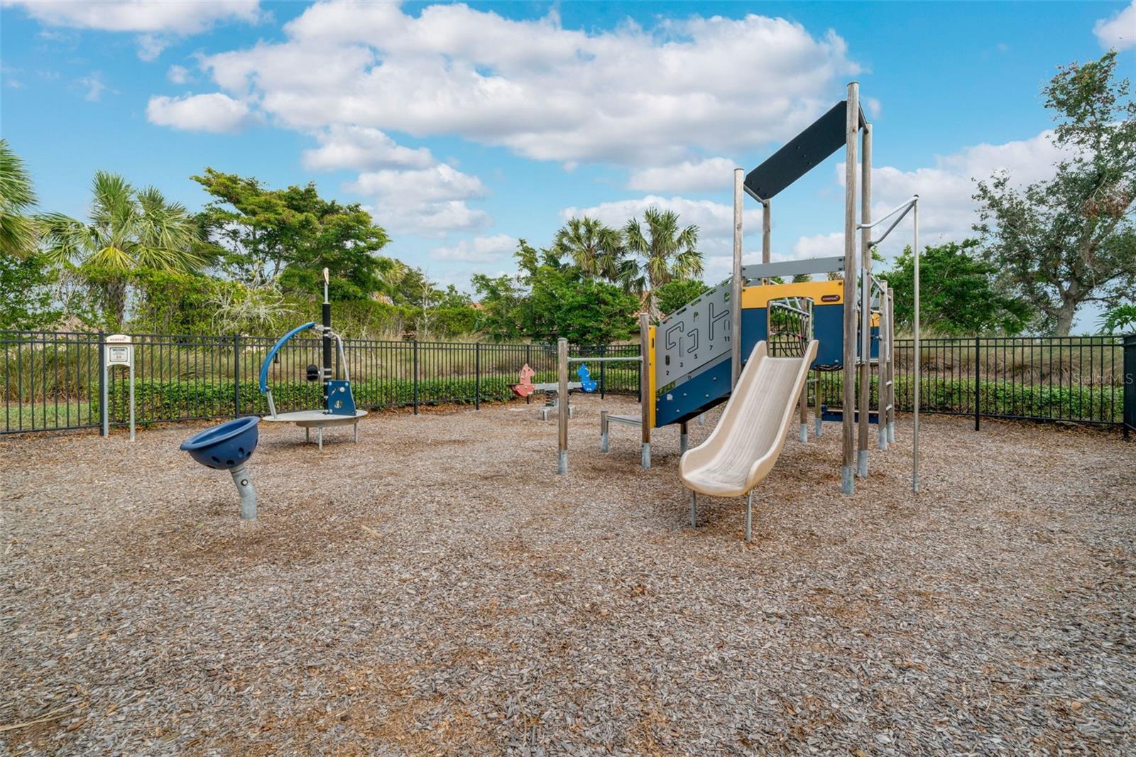 BELLACINA BY CASEY KEY PH 3 - Residential