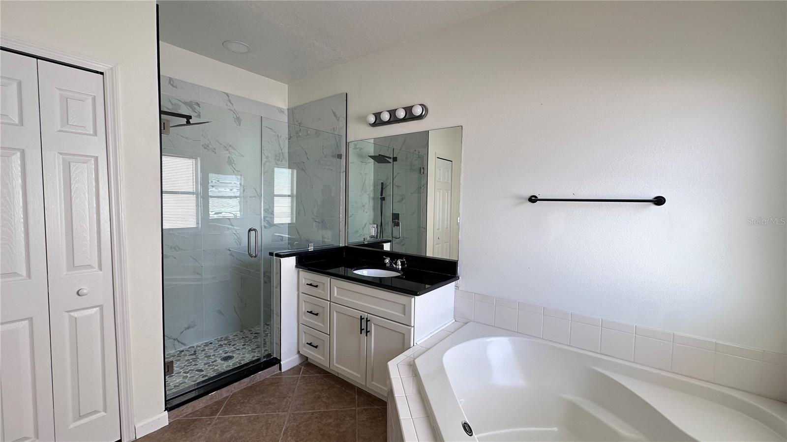 FALCON TRACE UNIT 9 - Residential Lease