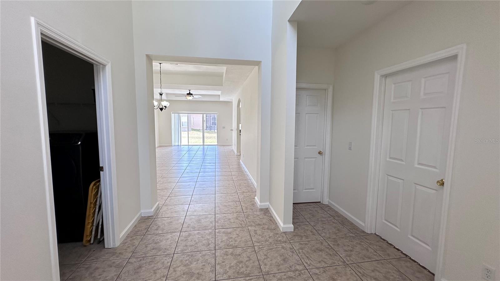 FALCON TRACE UNIT 9 - Residential Lease