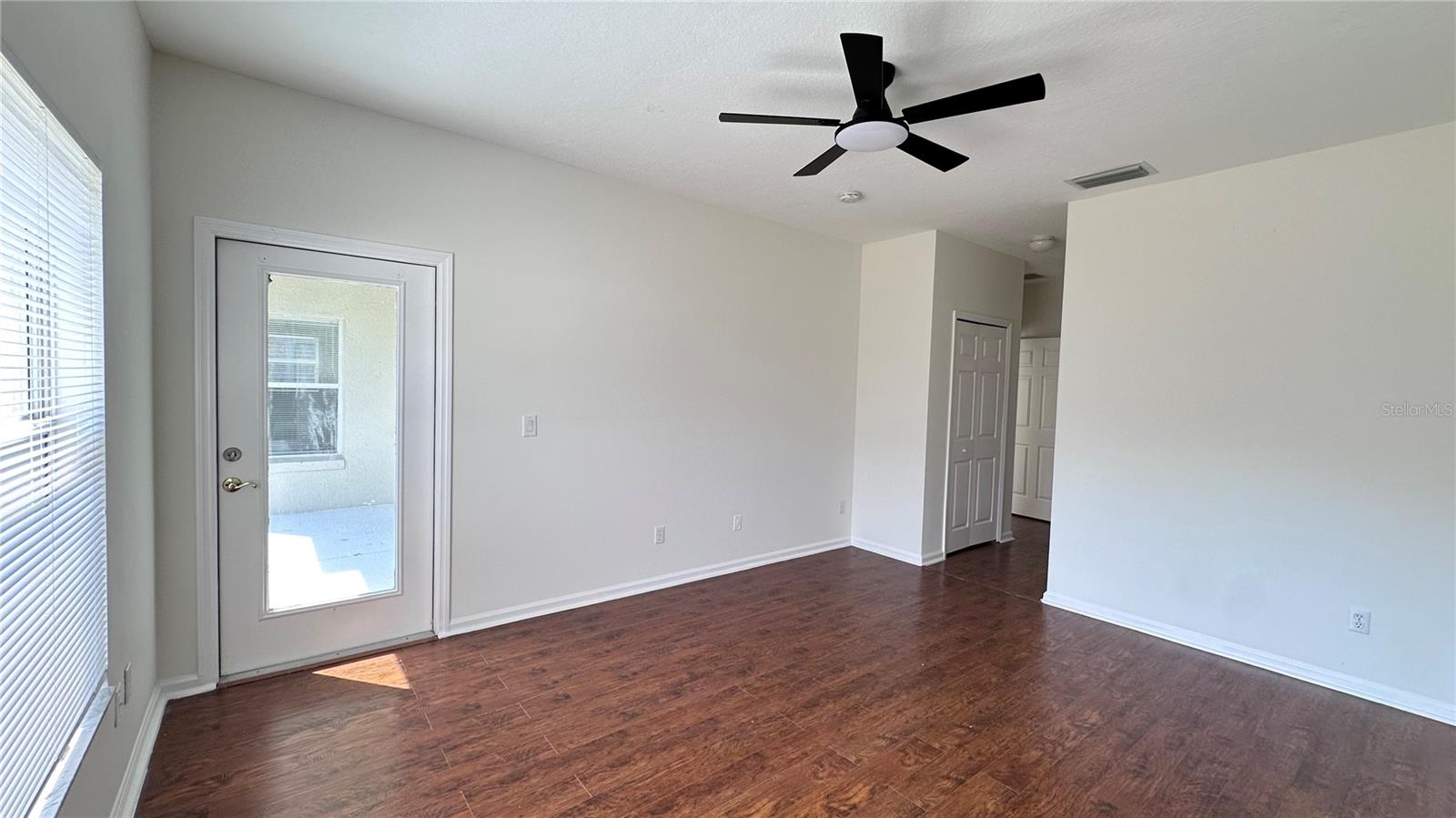 FALCON TRACE UNIT 9 - Residential Lease