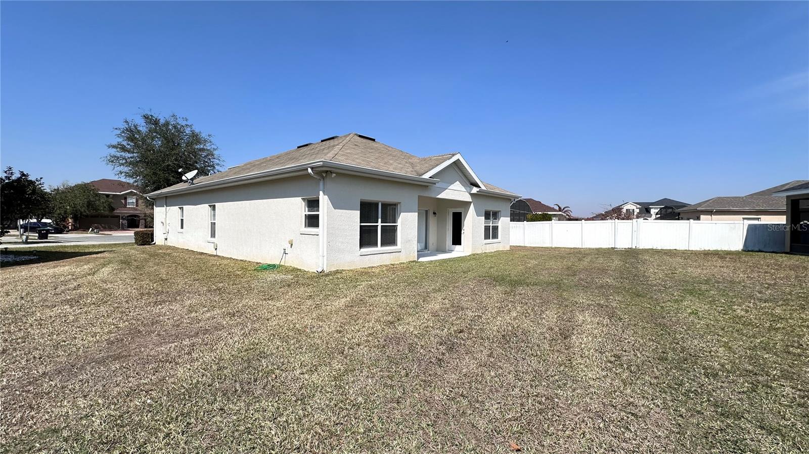 FALCON TRACE UNIT 9 - Residential Lease