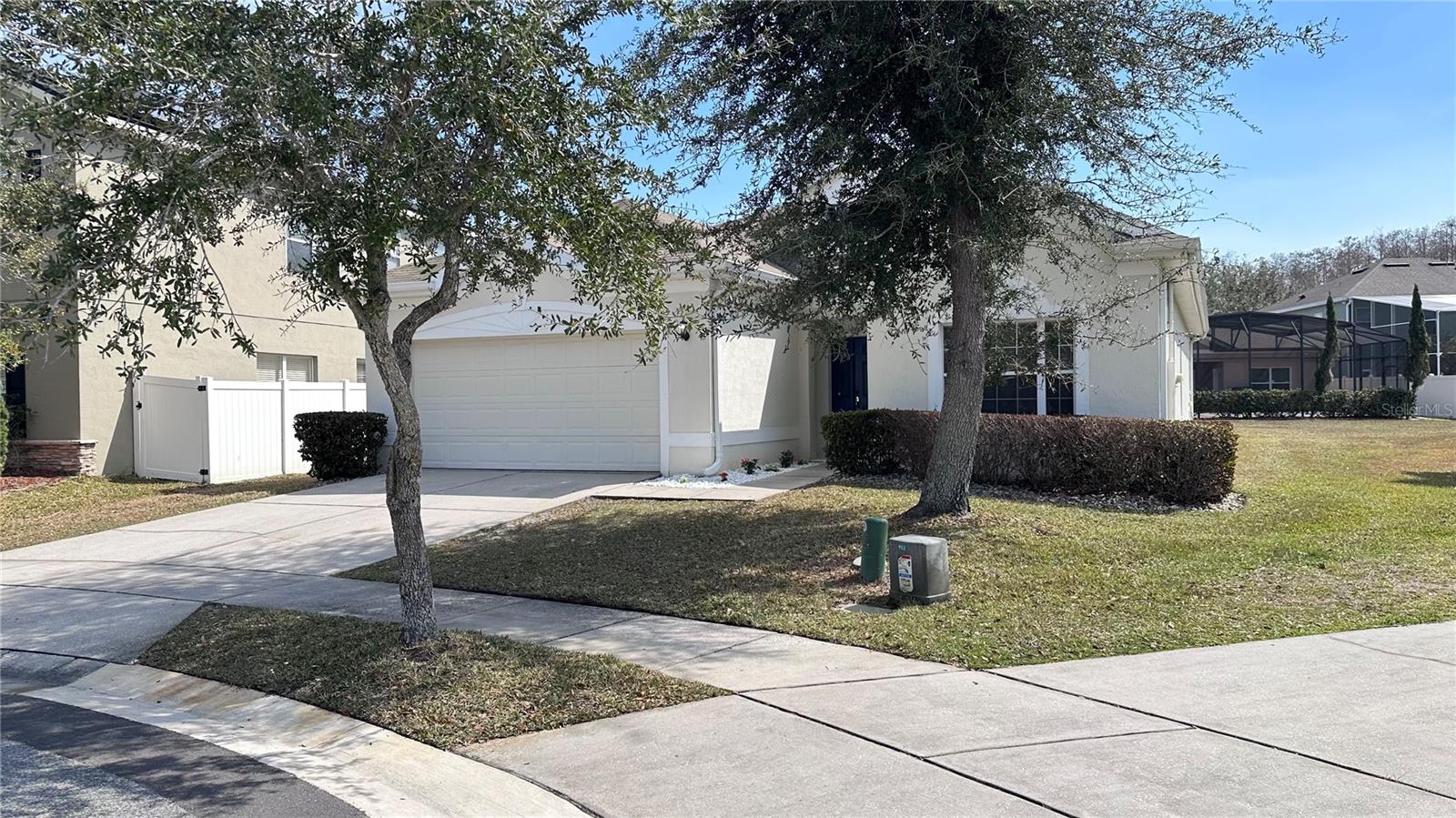 FALCON TRACE UNIT 9 - Residential Lease