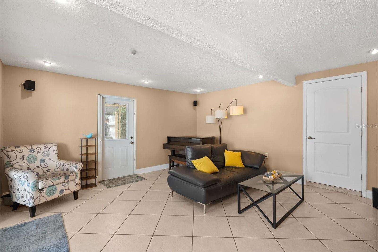 BRENTWOOD HEIGHTS - Residential