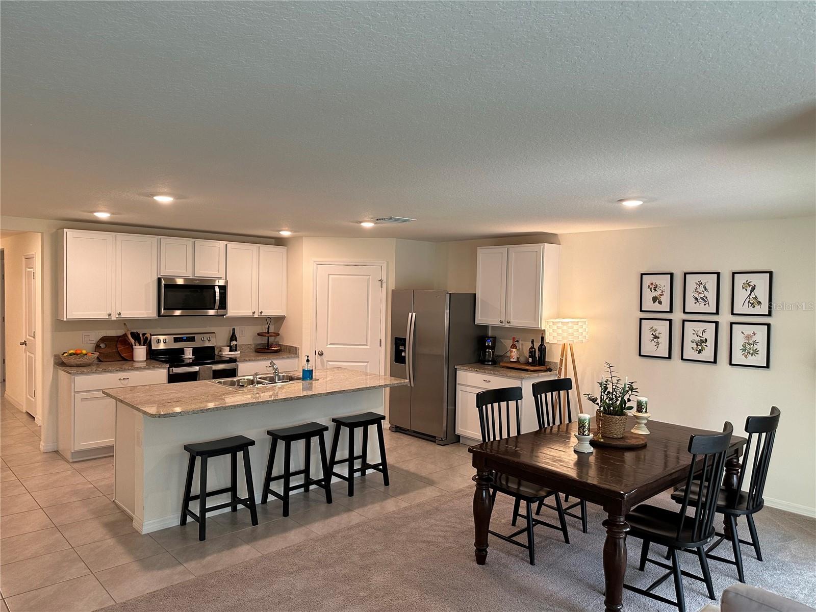 SUWANNEE LAKESIDE PH 1 - Residential Lease