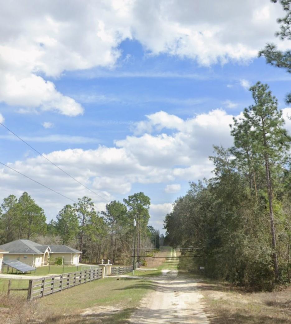 ROLLING HILLS 01 - Land