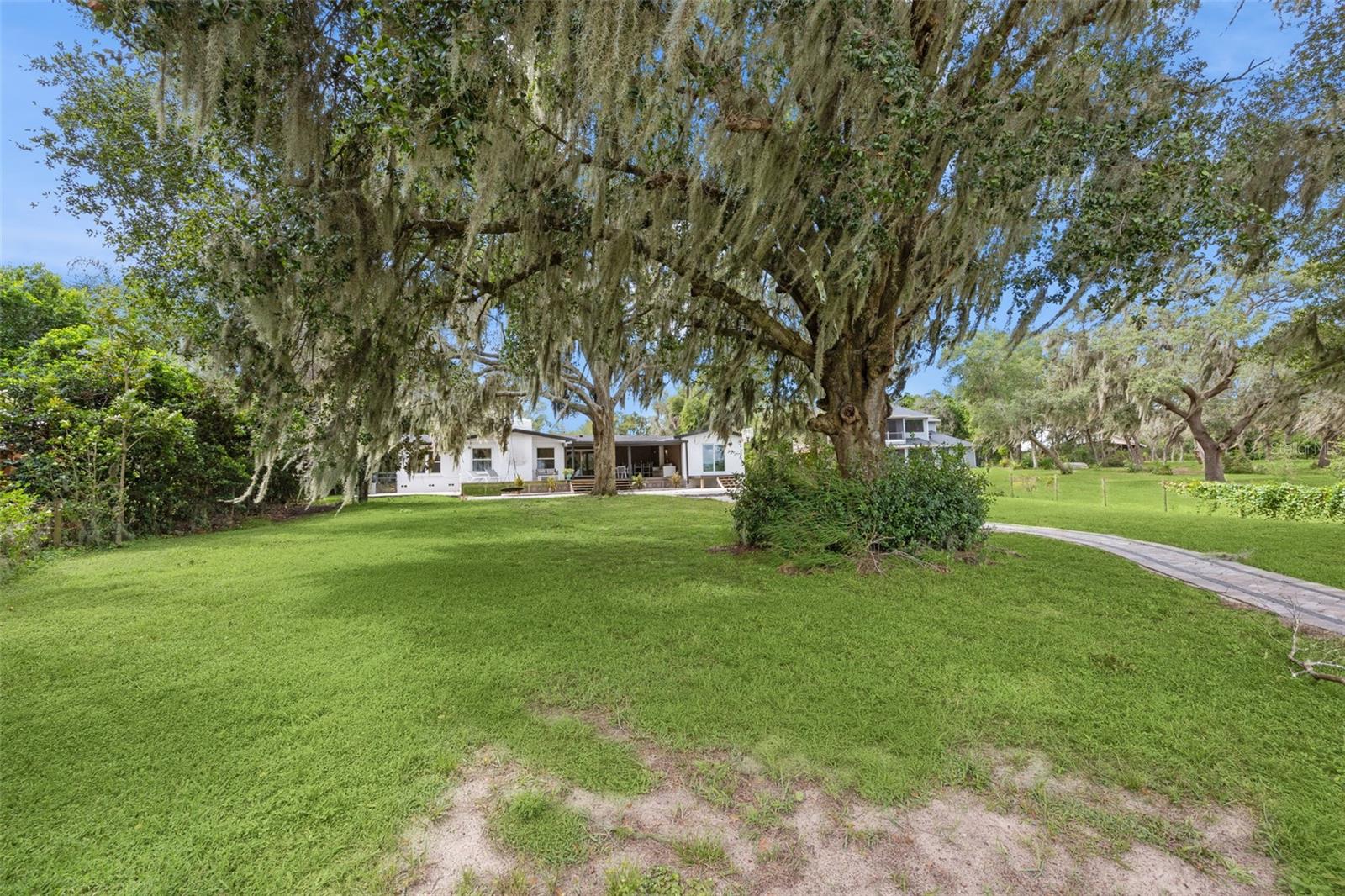 LAKE AVALON HEIGHTS - Residential