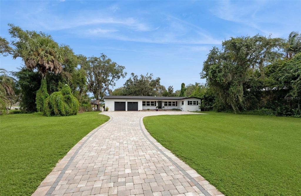 Photo of 17661 Davenport Road, Winter Garden, FL 34787 (MLS # O6350509)