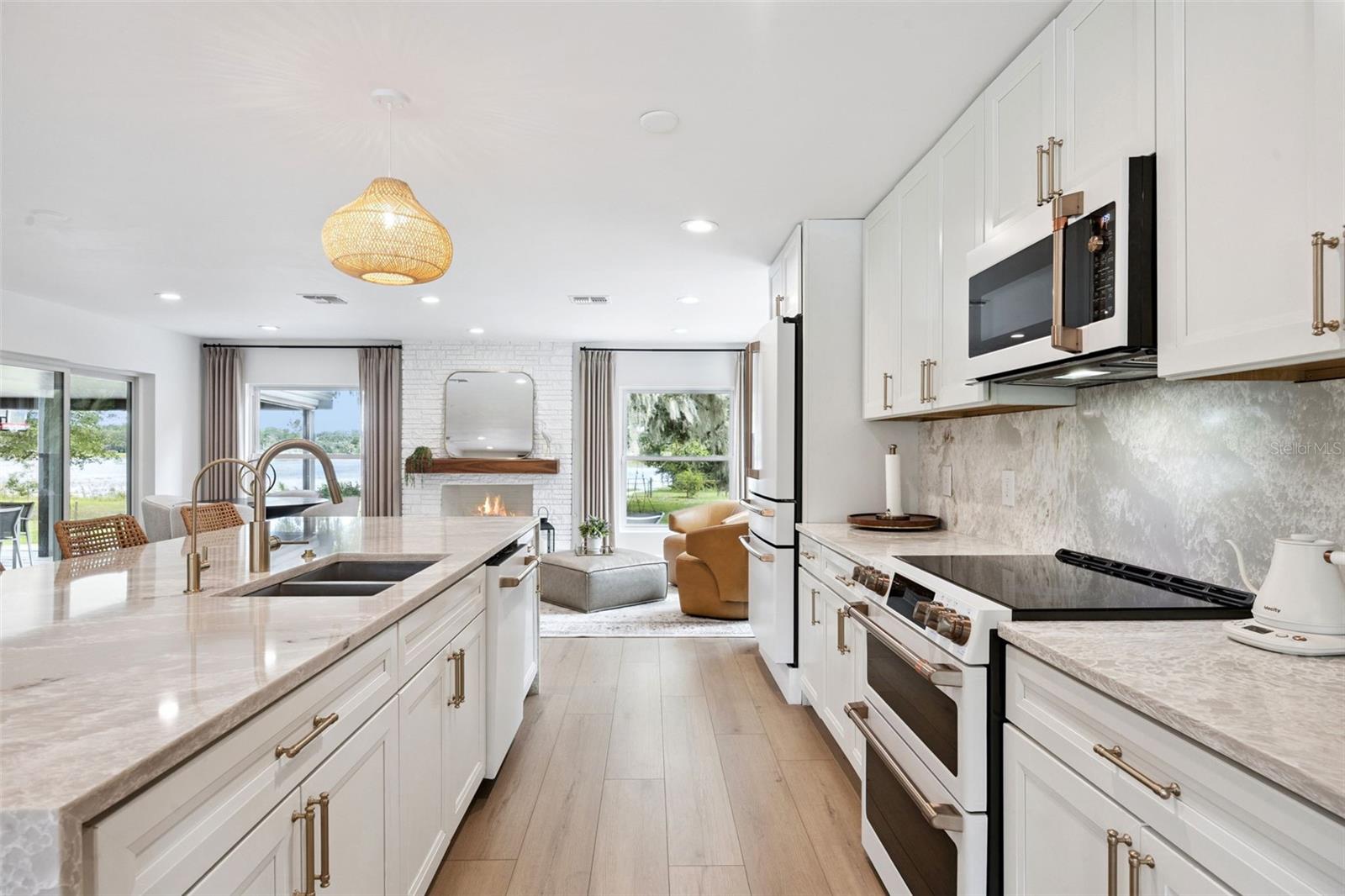 LAKE AVALON HEIGHTS - Residential