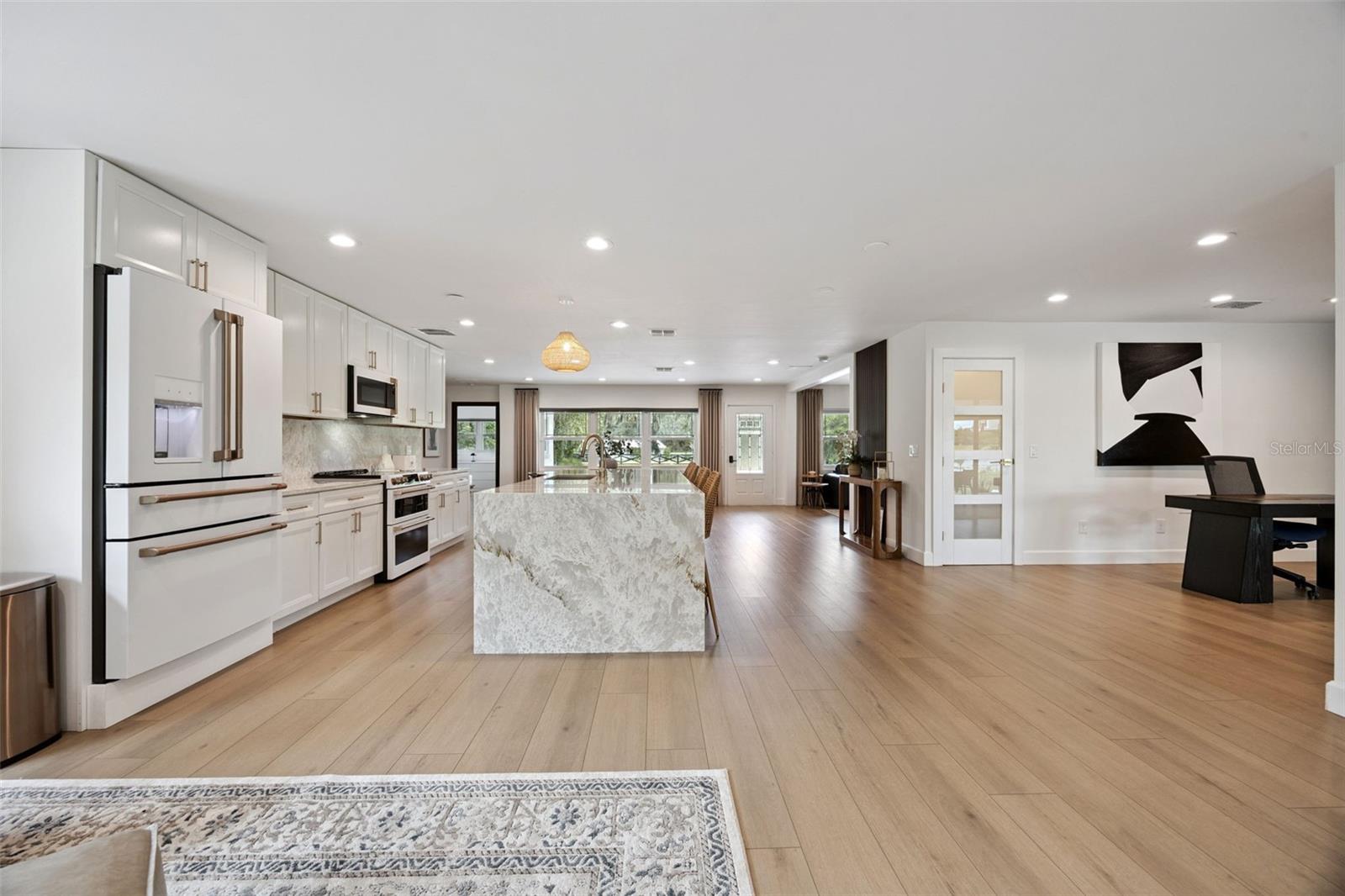LAKE AVALON HEIGHTS - Residential