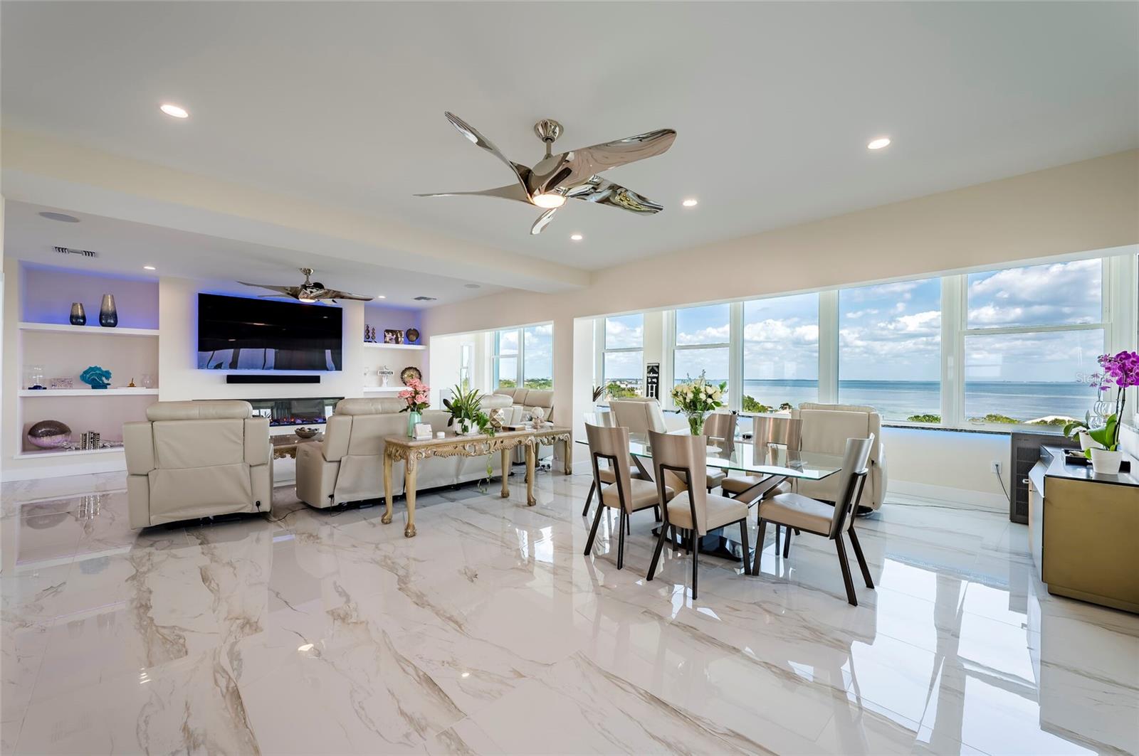 BRIGHTWATERS TOWER OF SNELL ISLE - Residential