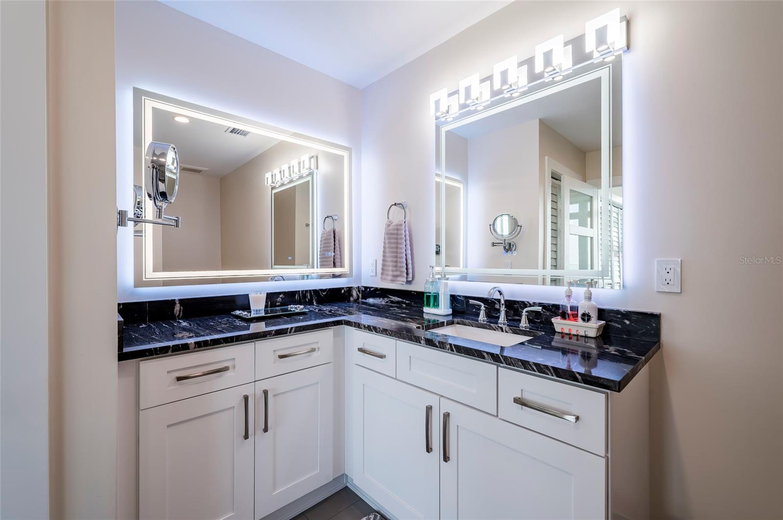 BRIGHTWATERS TOWER OF SNELL ISLE - Residential