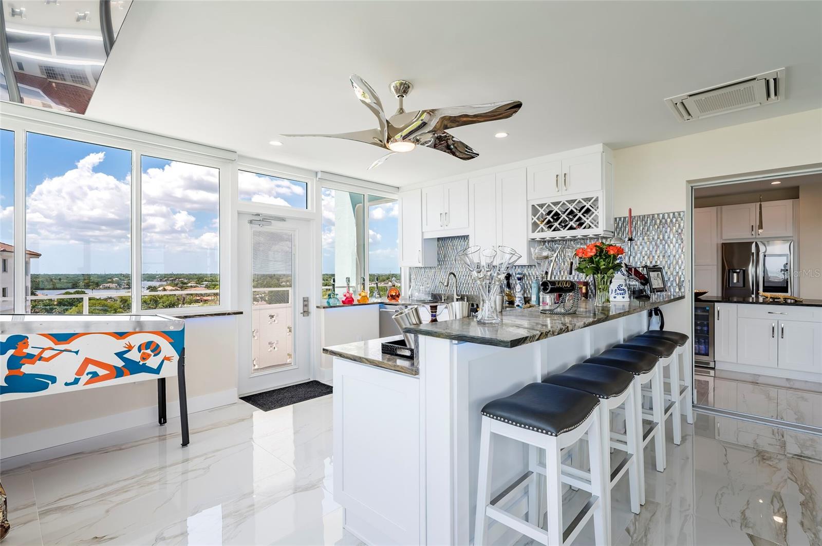 BRIGHTWATERS TOWER OF SNELL ISLE - Residential