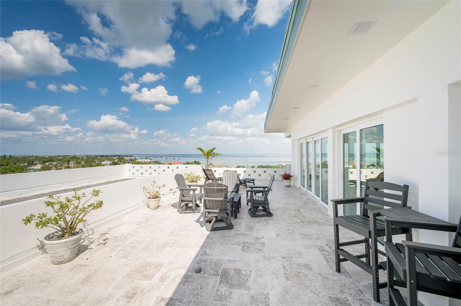 BRIGHTWATERS TOWER OF SNELL ISLE - Residential