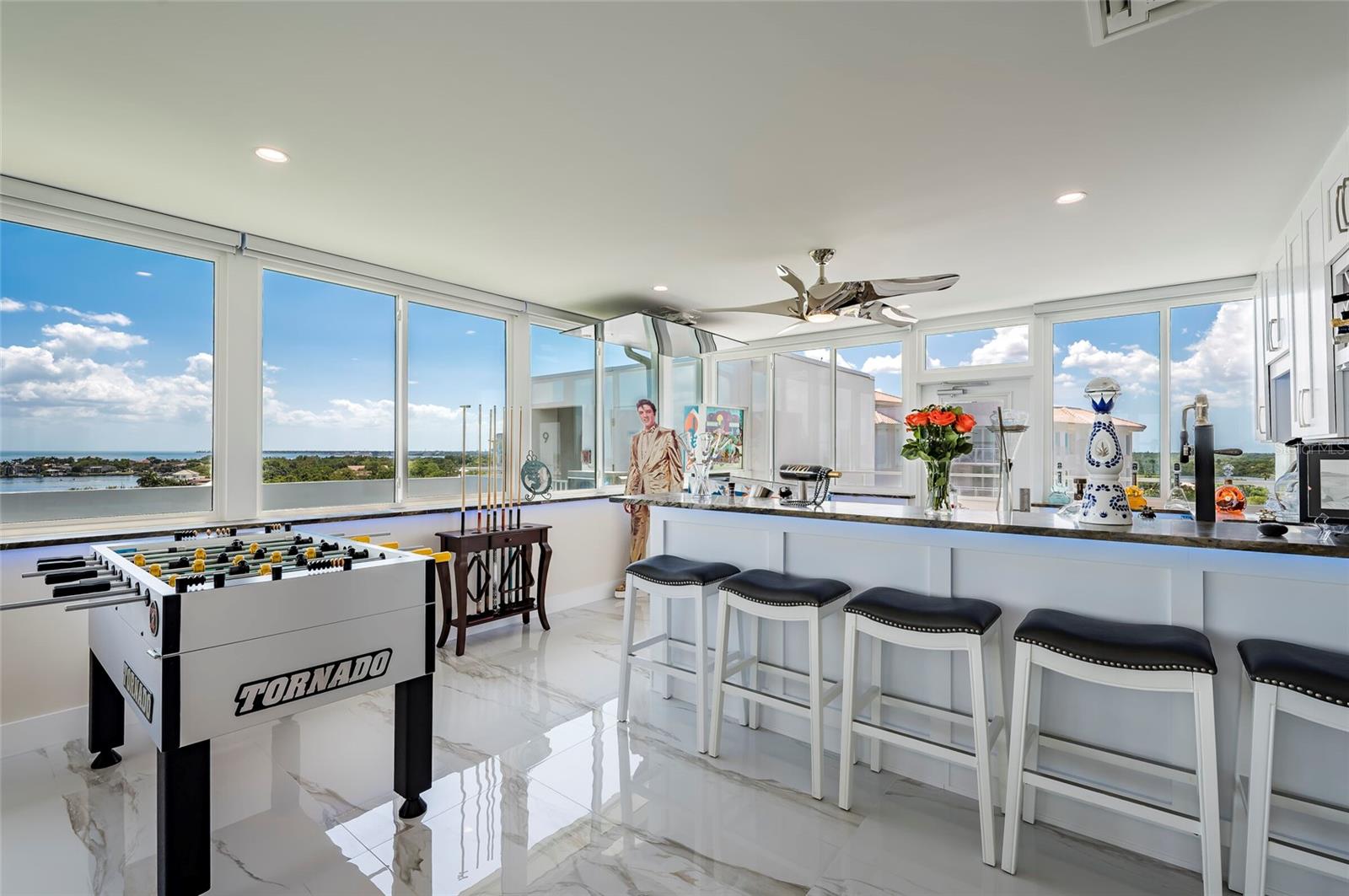 BRIGHTWATERS TOWER OF SNELL ISLE - Residential