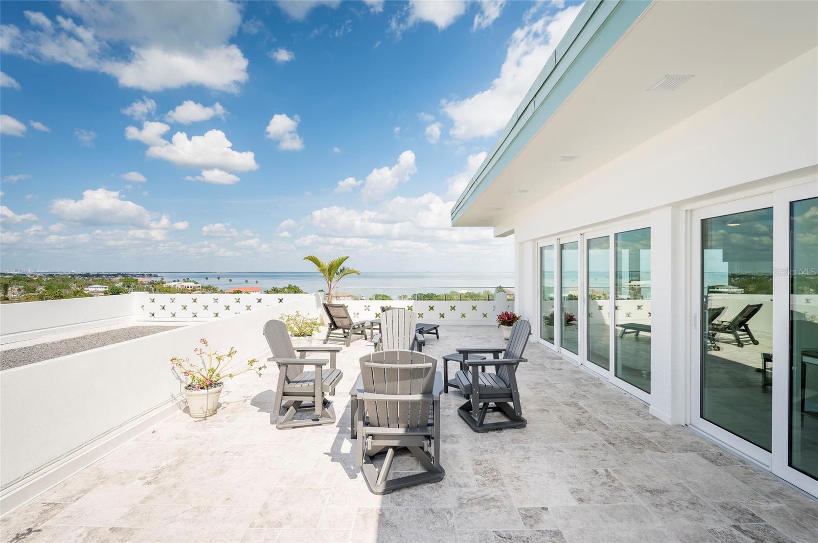 BRIGHTWATERS TOWER OF SNELL ISLE - Residential