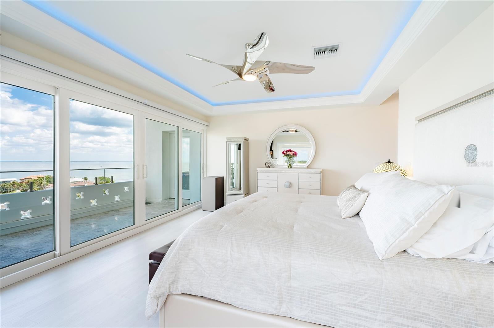 BRIGHTWATERS TOWER OF SNELL ISLE - Residential