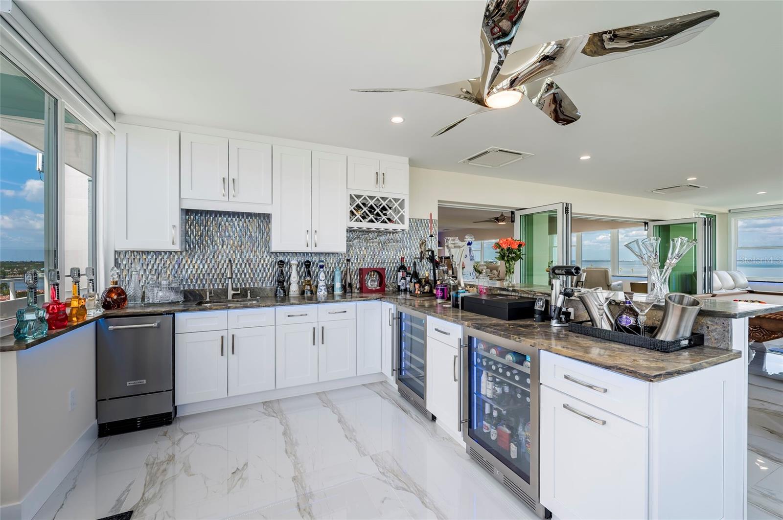 BRIGHTWATERS TOWER OF SNELL ISLE - Residential