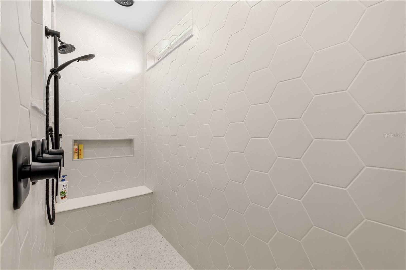 FOOTHILLS/MOUNT DORA PH 4-1A/1 - Residential