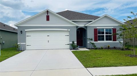 A home in WINTER HAVEN