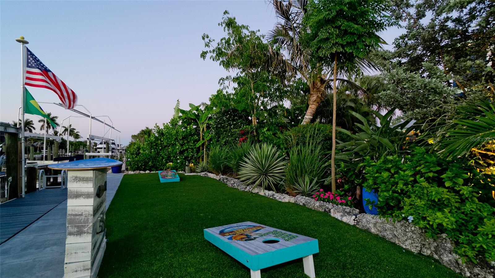 BAY PALMS ADD - Residential