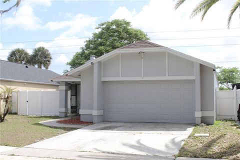 Photo of 425 Blue Jacket Ln, Orlando, FL 32825 (MLS # S5147255)