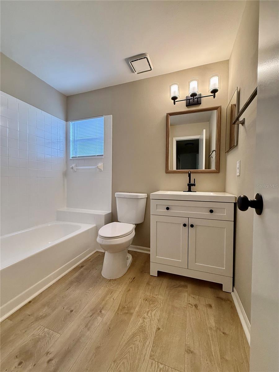 REGENCY PARK - Residential