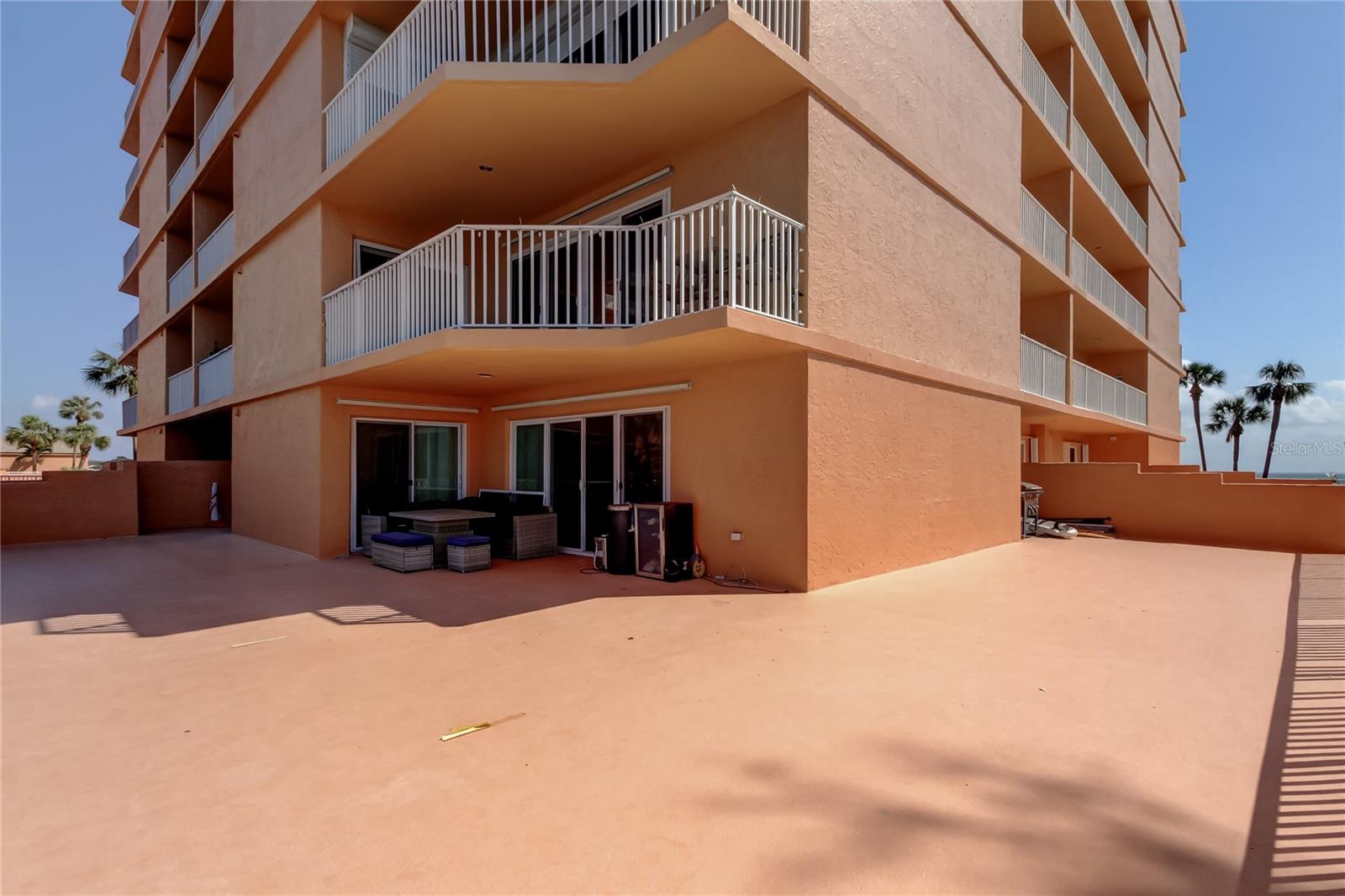 7432 SUNSHINE SKYWAY LANE S 206