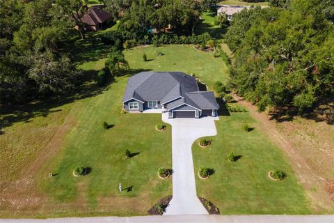 A home in LADY LAKE