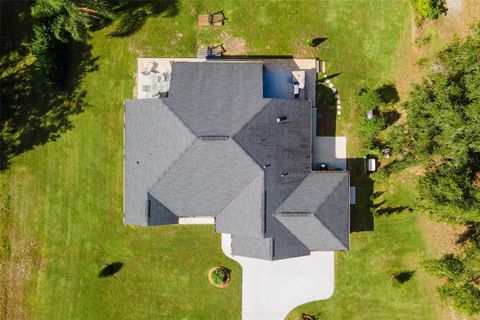 A home in LADY LAKE