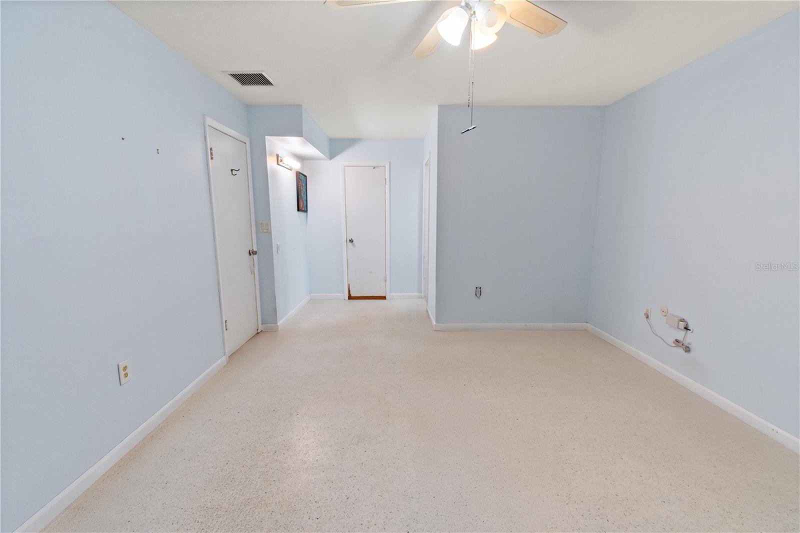 DEL WEBBS SUN CITY FLORIDA UN - Residential