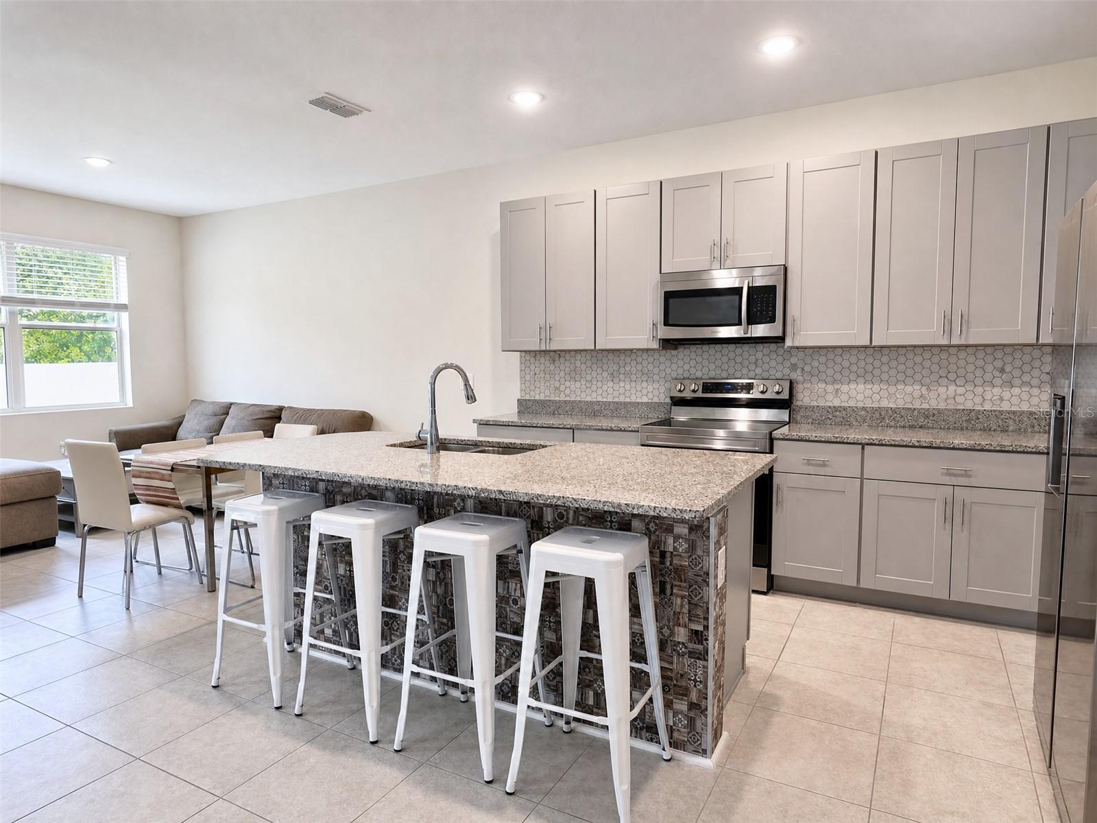 1622 WAY OF PEACE LANE - Photo 3