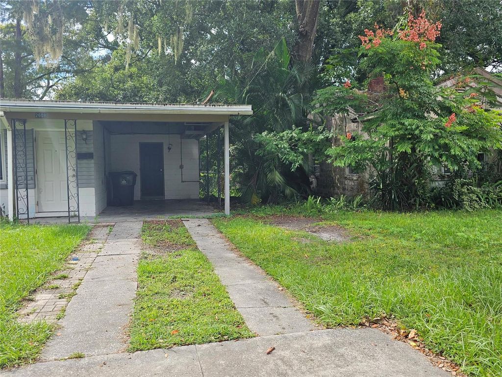 Photo of 2608 Amherst Avenue, Orlando, FL 32804 (MLS # G5103175)