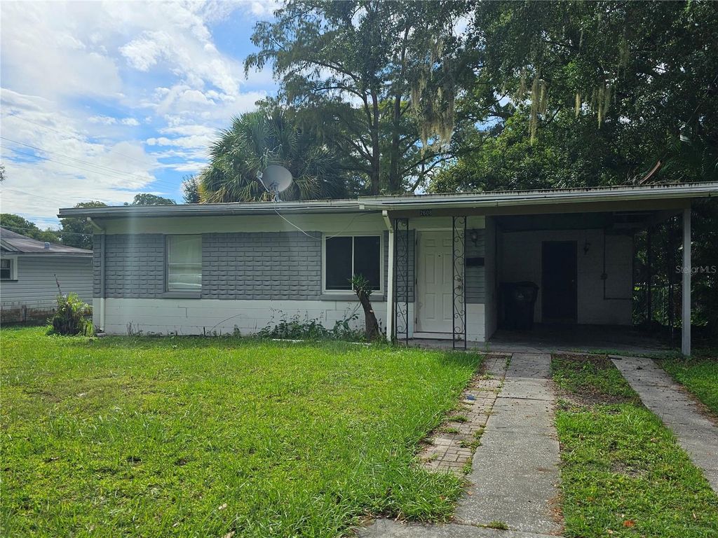Photo of 2608 Amherst Avenue, Orlando, FL 32804 (MLS # G5103175)