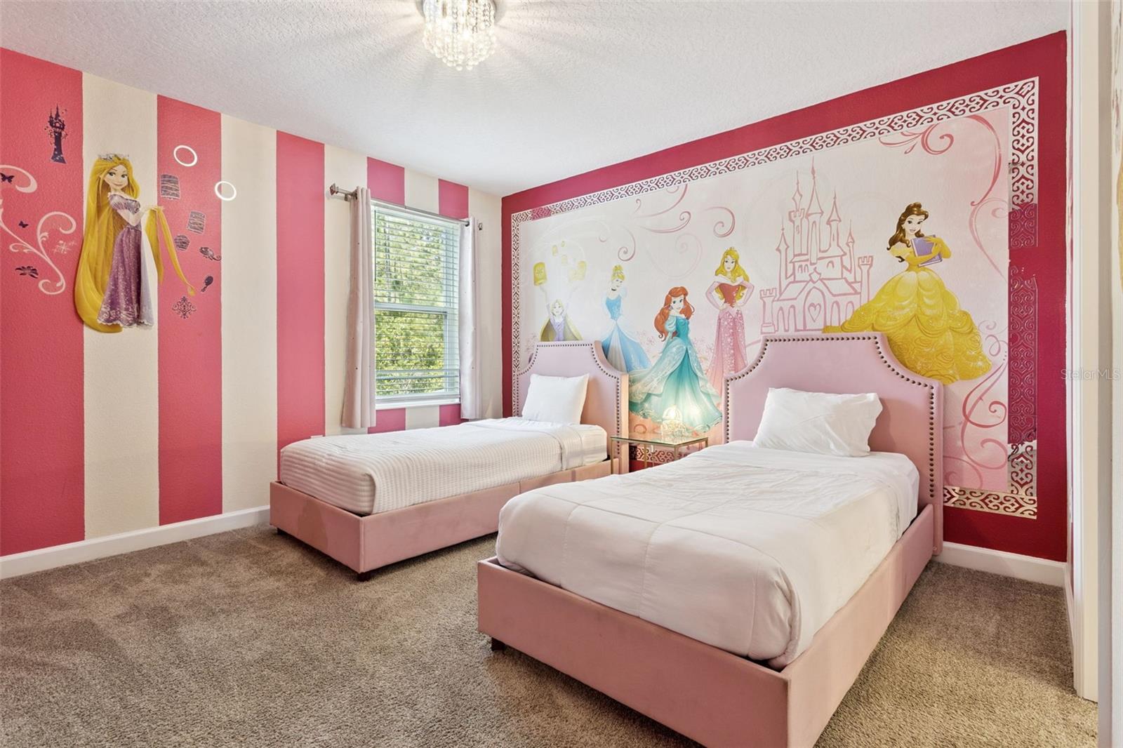 COVE AT STOREY LAKE II - Residential