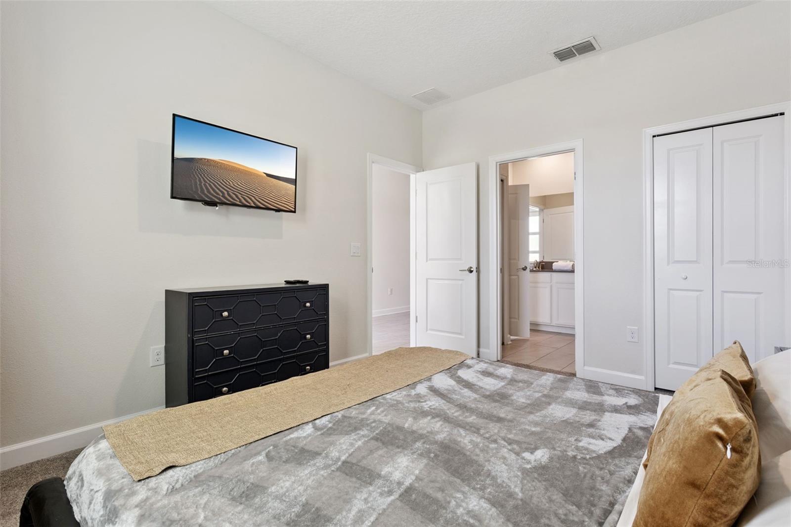 COVE AT STOREY LAKE II - Residential