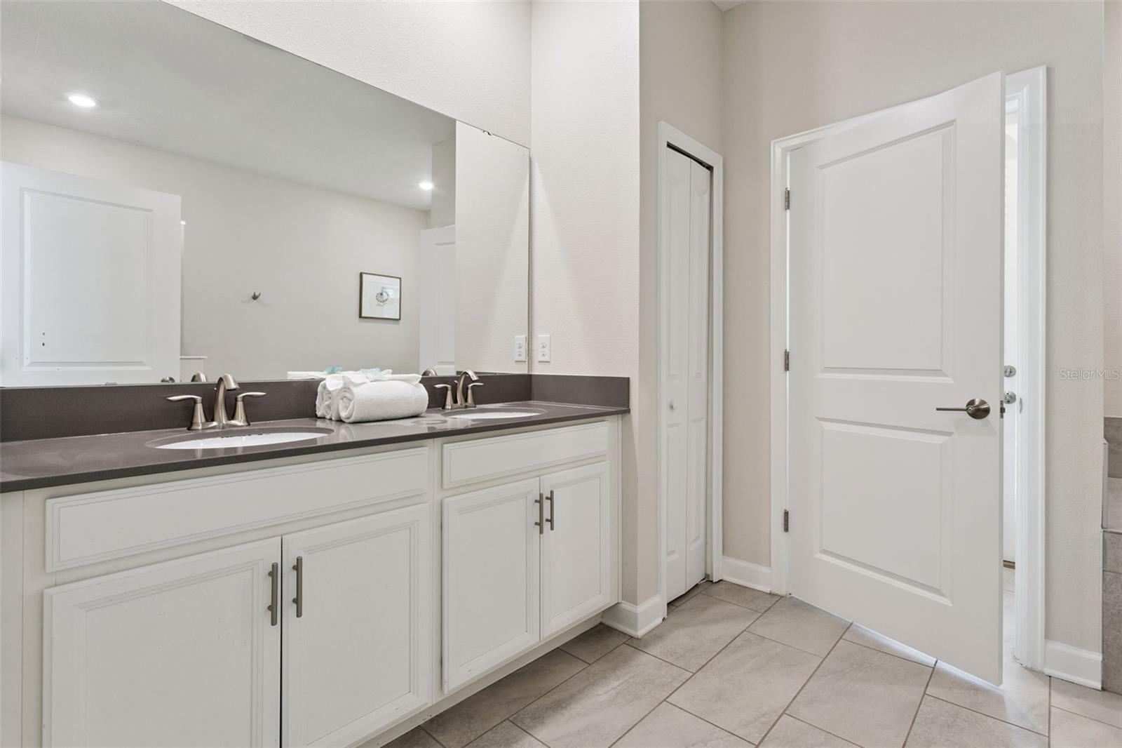 COVE AT STOREY LAKE II - Residential