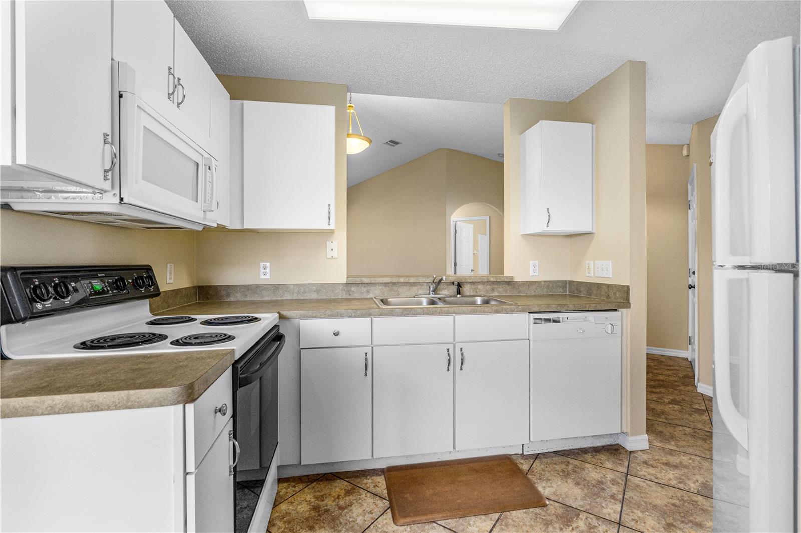 COVENTRY FOREST ON HILL PH - Residential