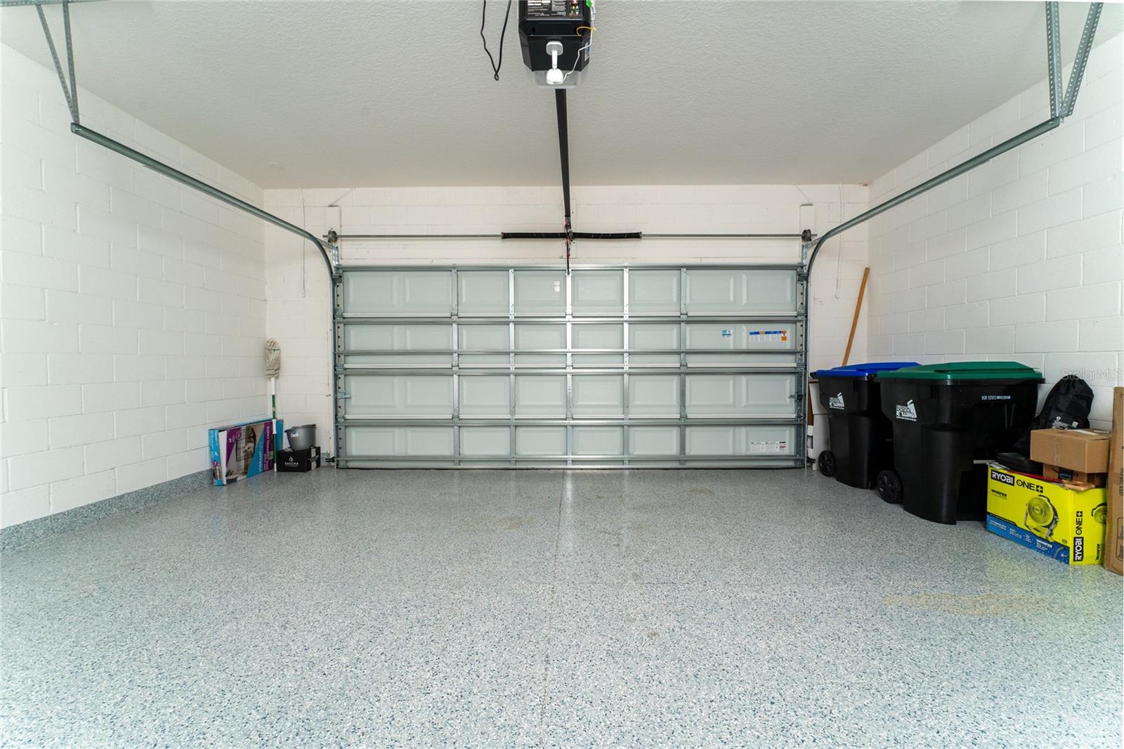 MEZZANO - Residential